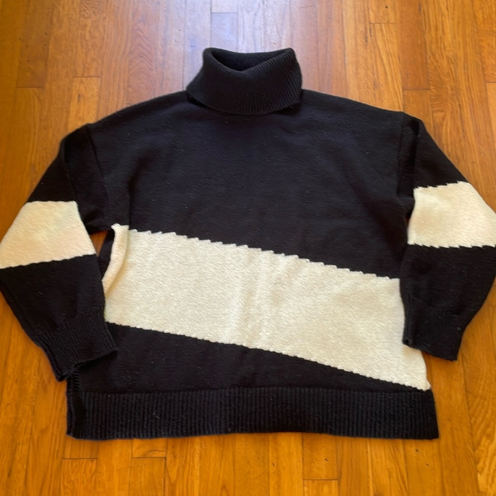 Simple sweater women’s 1x/2x